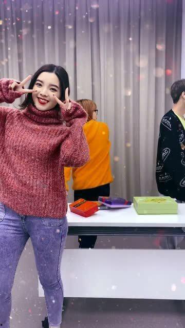 办公室恋情吃瓜娱乐