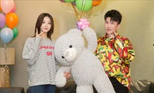 娱乐圈扒爷写吃瓜,明星幕后吃瓜大揭秘